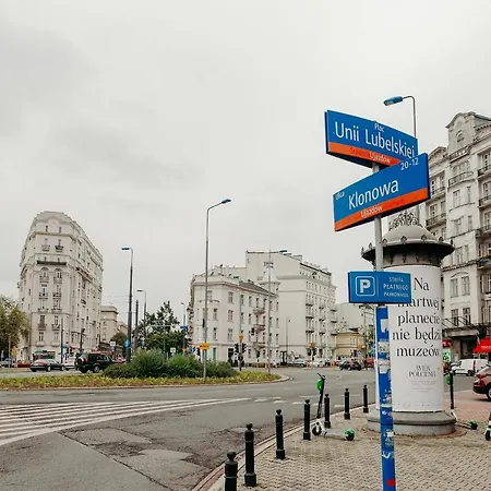 Shortstaypoland Klonowa Warsaw Exterior photo